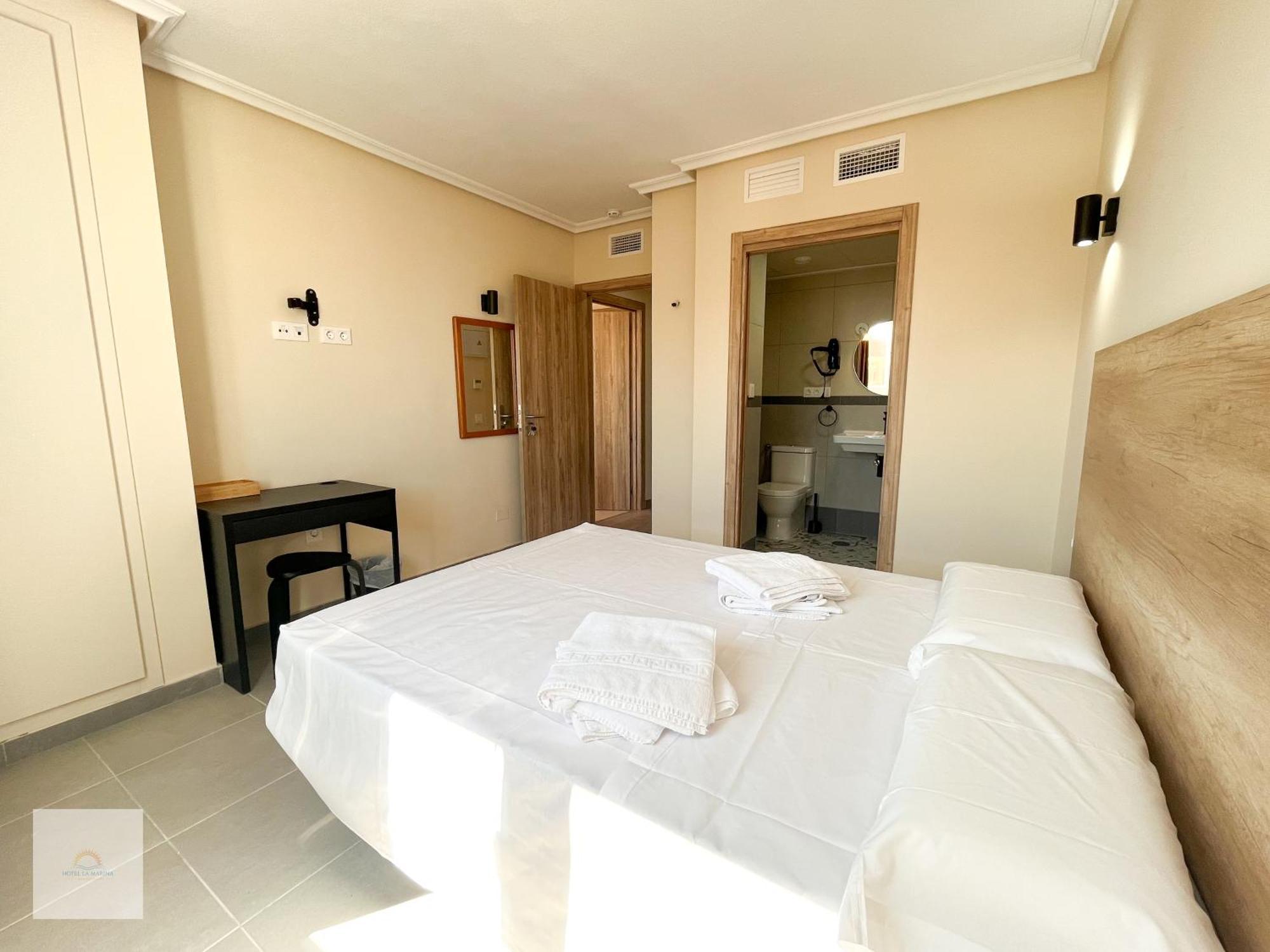 Hotel La Marina Elche La Mariña Zewnętrze zdjęcie